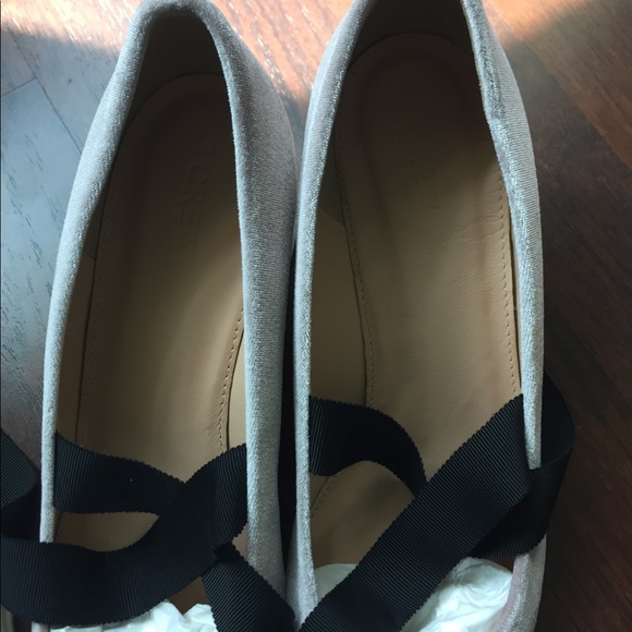 ***SOLD OUT***J. Crew Avery Velvet Bow Heels - Picture 8 of 8